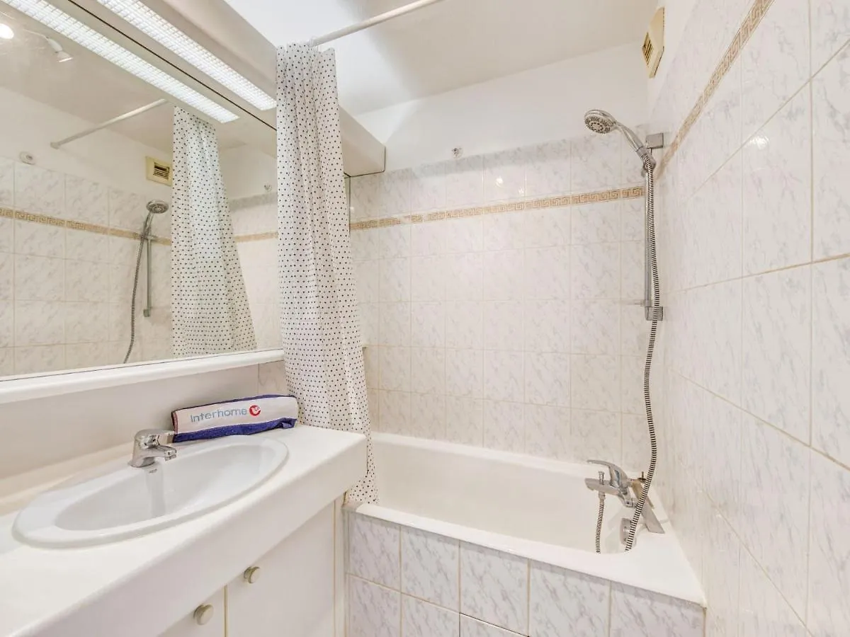 Apartment Le Cesaree-5 By Interhome Fréjus