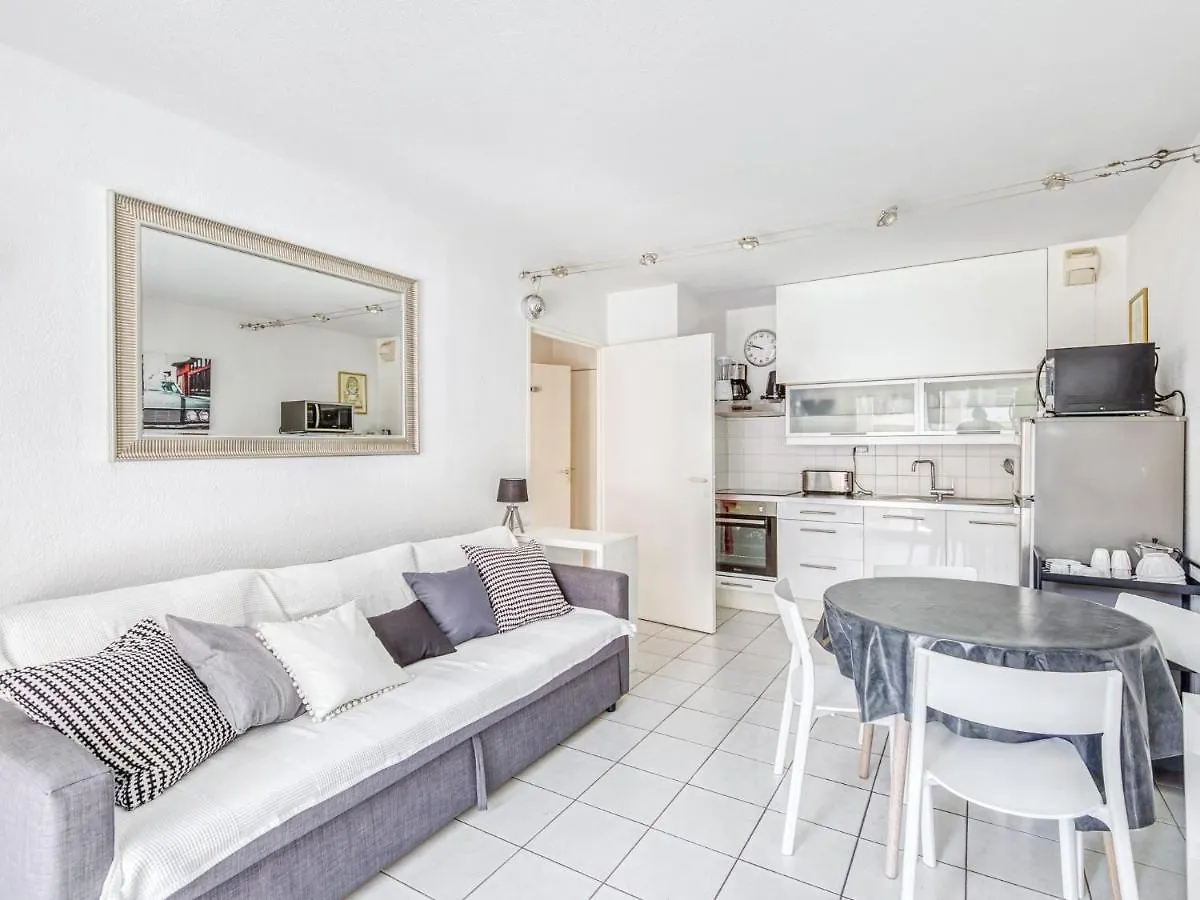 Apartment Le Cesaree-5 By Interhome Fréjus فرنسا
