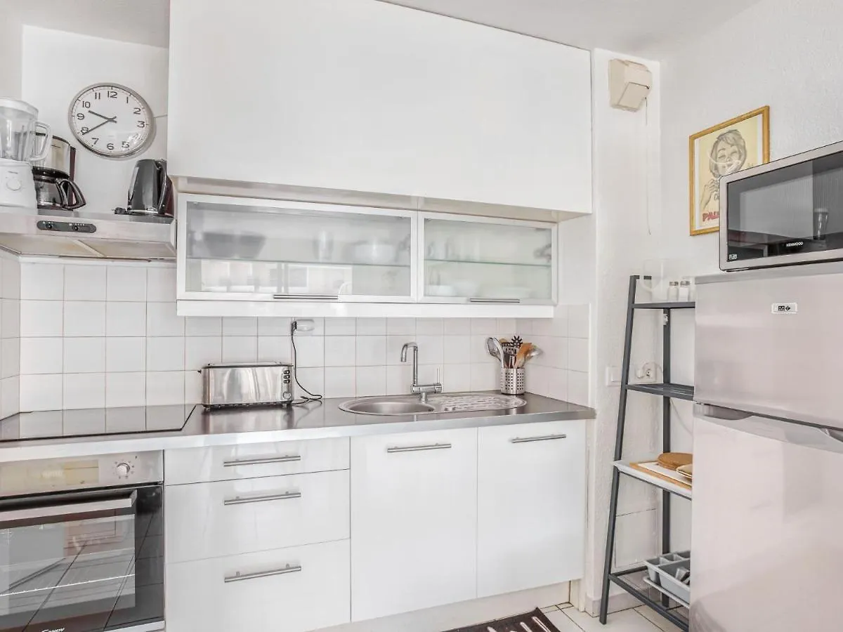 Apartment Le Cesaree-5 By Interhome Fréjus