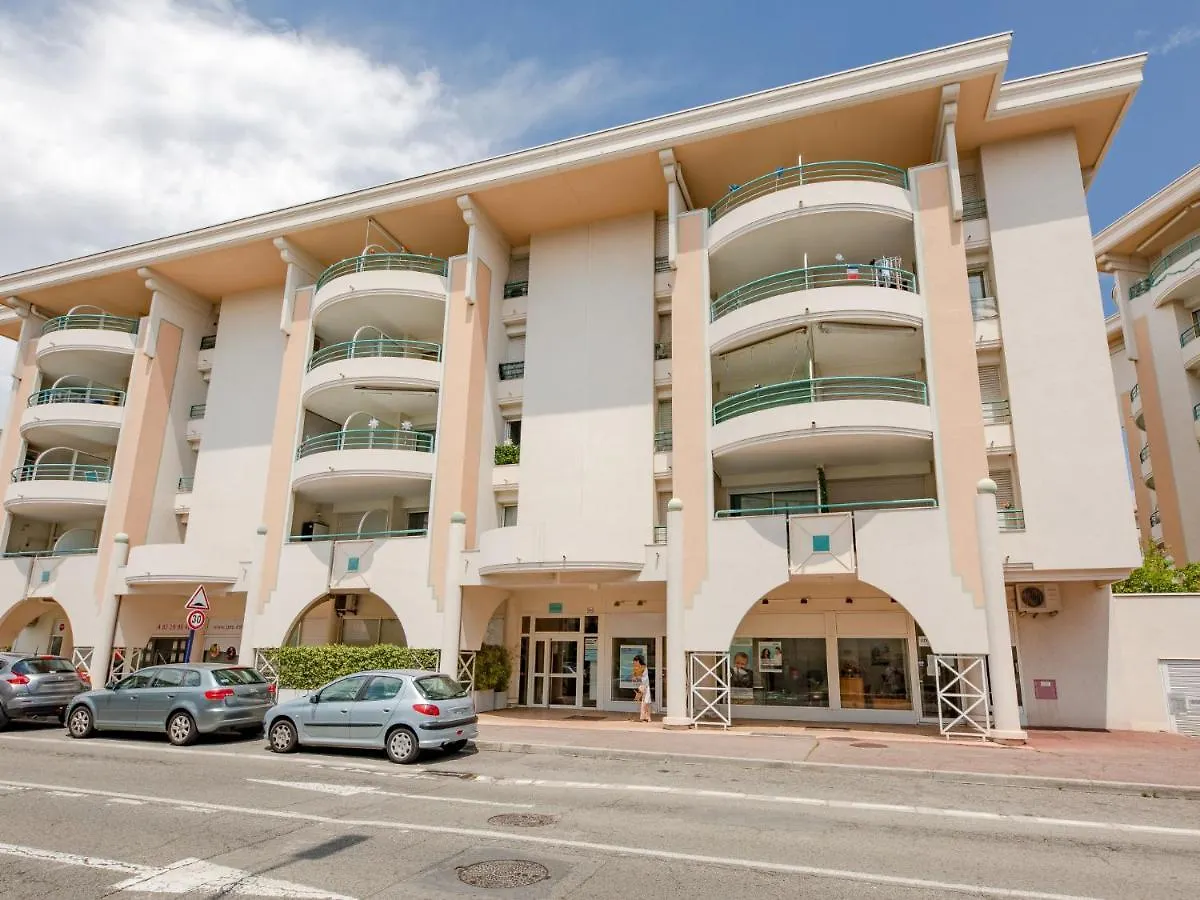Apartment Le Cesaree-5 By Interhome Fréjus 0*,  فرنسا